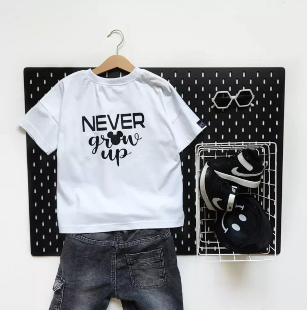 T-shirt BIAŁY lub CZARNY *NEVER grow up*