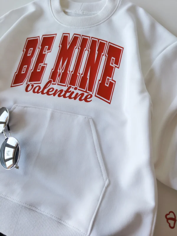 Bluza OFF WHITE z kangurką "BE MINE valentine" >od ręki 104/110< - obrazek 2