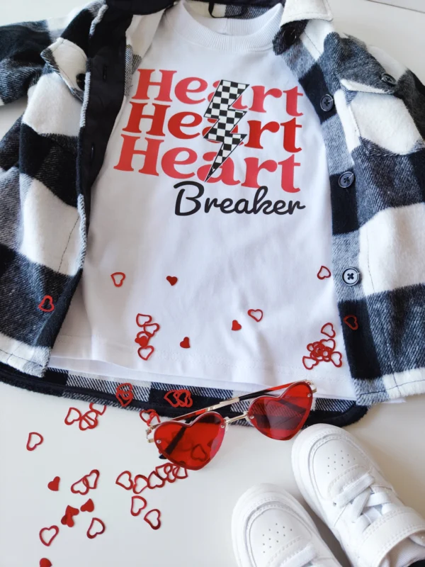 T-shirt biały FAZY "Heart breaker " >od ręki 104/110< - obrazek 2