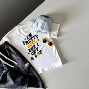 T-shirt BIAŁY "I'm pretty cool but I cry a lot"