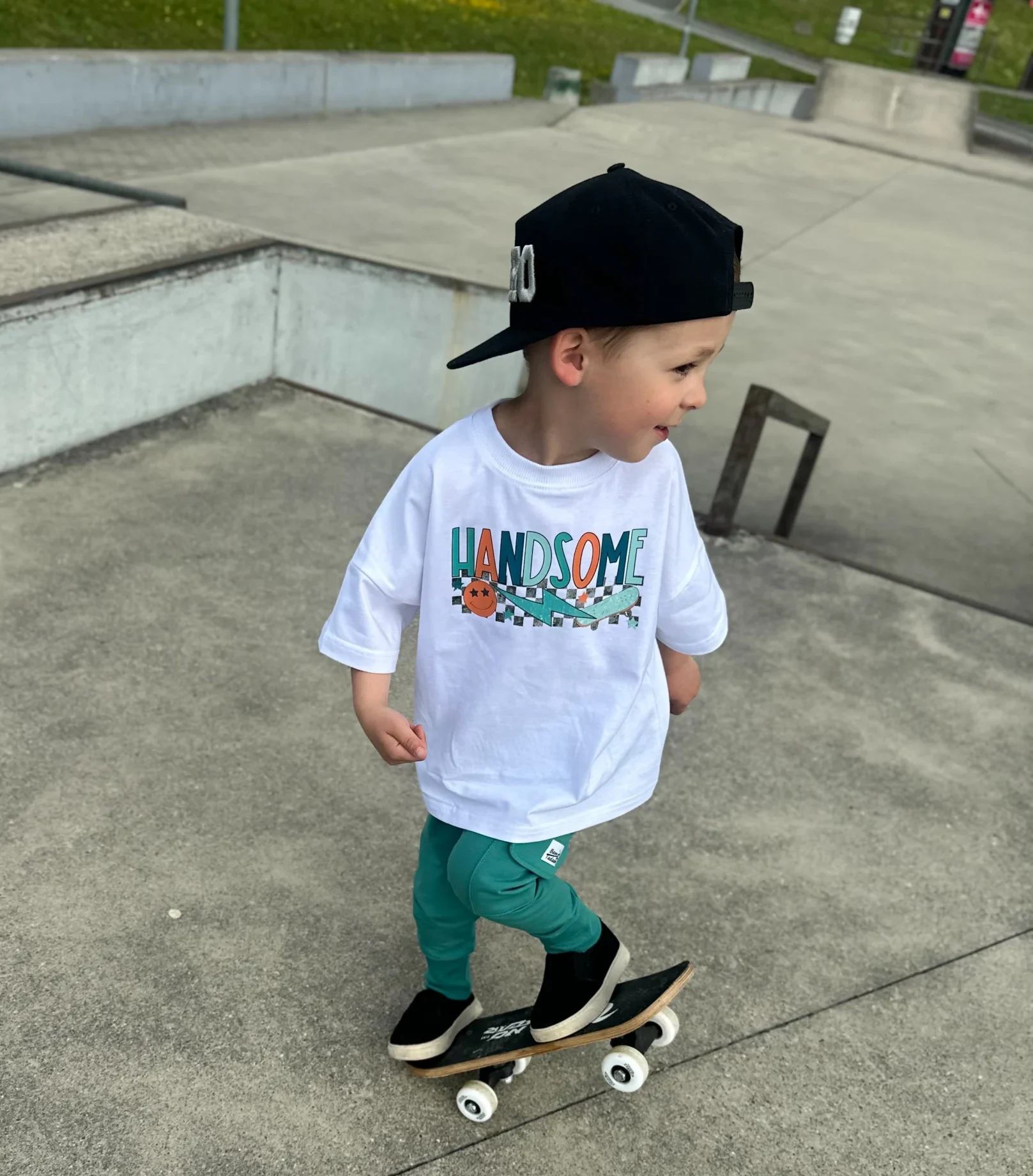 T-shirt BIAŁY "Handsome" - obrazek 2