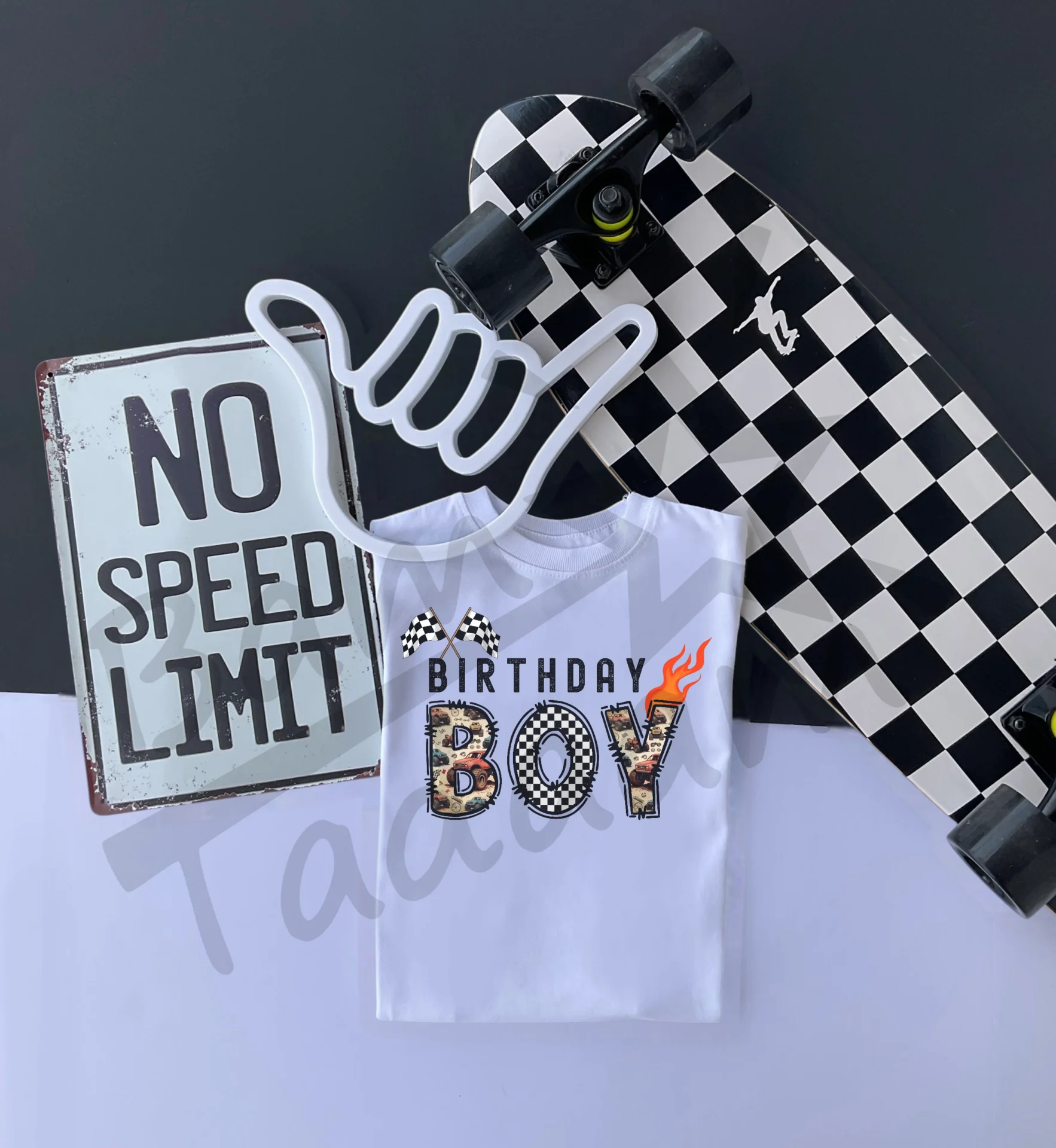 T-shirt BIAŁY *Birthday boy-racing*